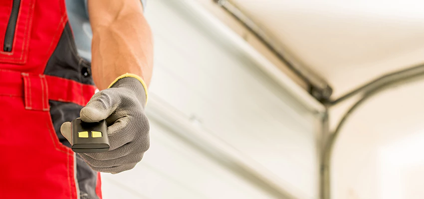 Residential Garage Door Security in Lakeland Village, California