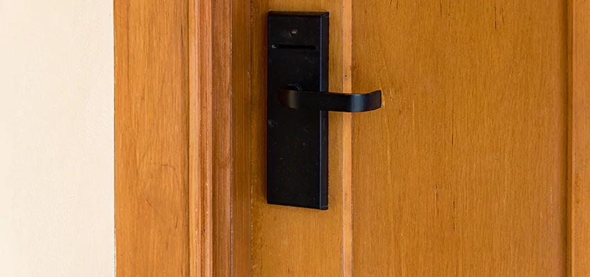 Quick Response Locksmith For Lock Repair in Lakeland Village, California