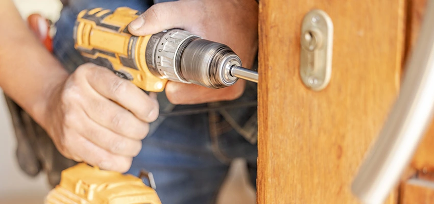 Eviction Locksmith in Lakeland Village, California